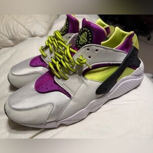 Nike Air Hurache magenta